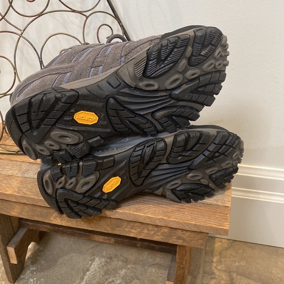 Women’s Merrell Hiking Shoes - Picture 3 of 12